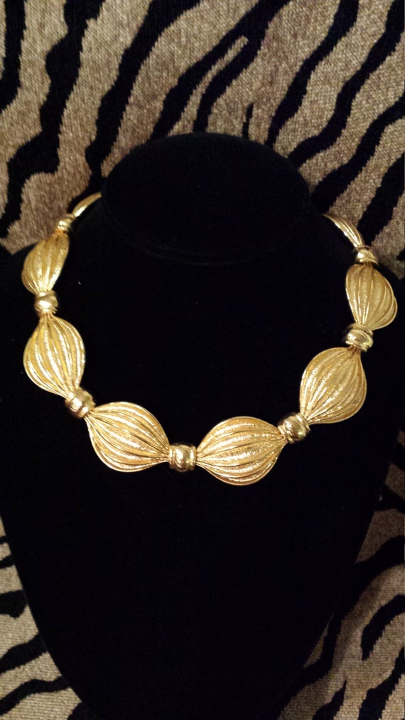 Signed  IVANA Vintage choker matte gold tone neckl