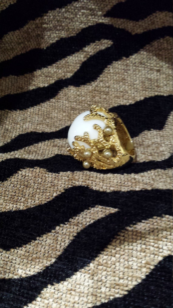 Gold toned Vermeil pearl shell ring