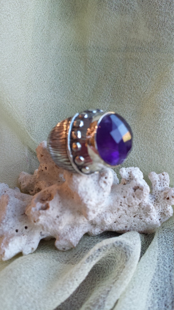 Sterling silver amythyst dome ring - image 1