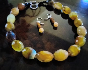 Agate faceted tubular bead necklace with earrings