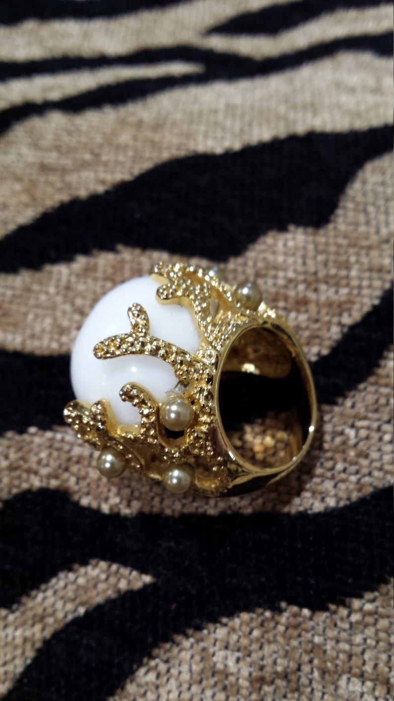 Gold toned Vermeil pearl shell ring image 4