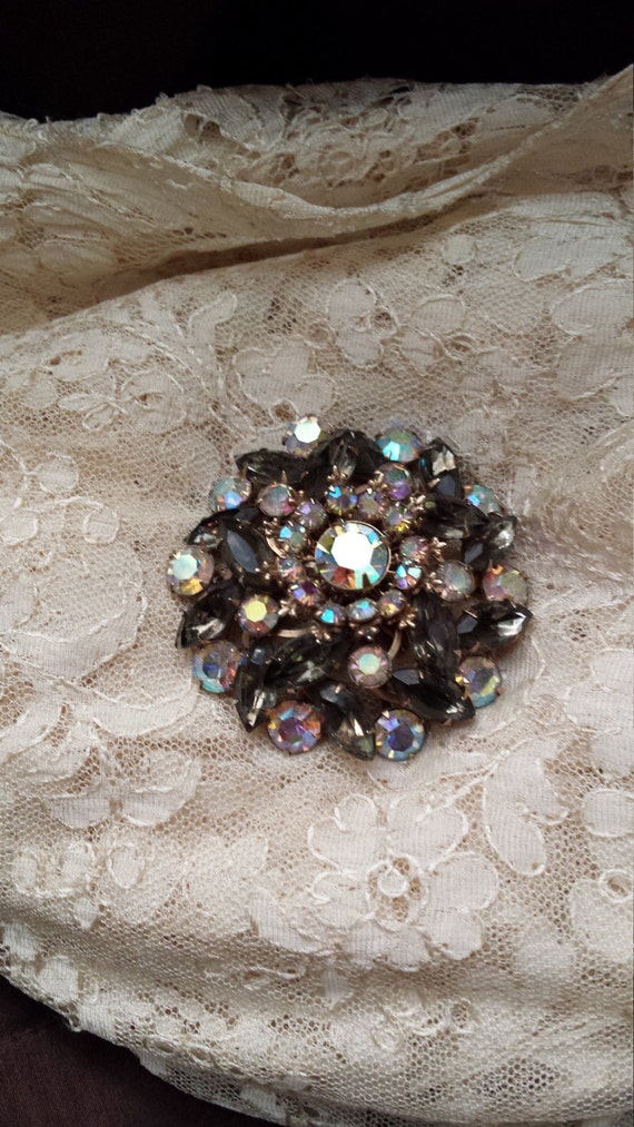 Vintage brooch smokey brown with rainbow crystal