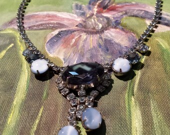 Vintage blue Rhine stone necklace