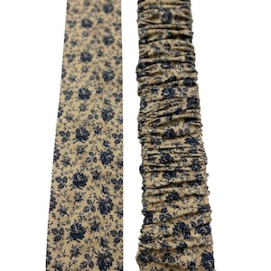 Slip-on Handmade Lamp Cord Cover, 19th Century Blue Floral & Khaki, Fabric cover, Chain cord sleeve, hide a cord, cable management scrunchie