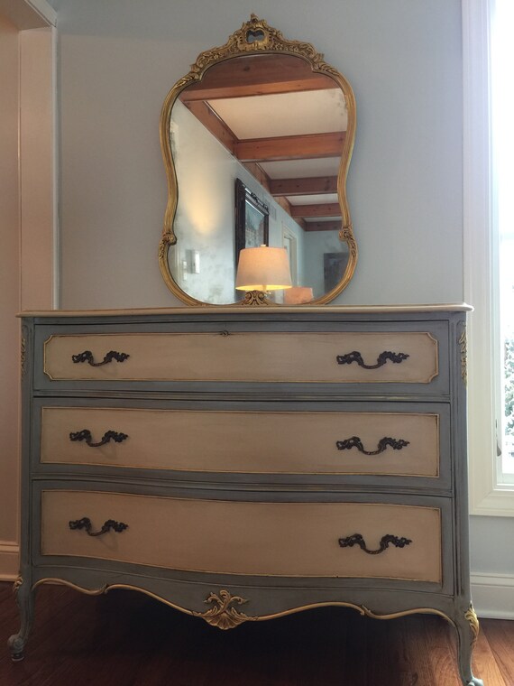 Vintage Bow Front Dresser And Mirror Old World Charm Hand Painted Furniture Bedroom Furniture Two Tone Furniture