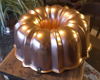 Copper plated  large Bundt pan ,hanging ring, farmhouse, country, French country, primitive décor, baking