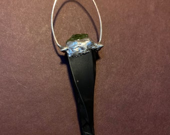 Obsidian Mahogany with Peridot