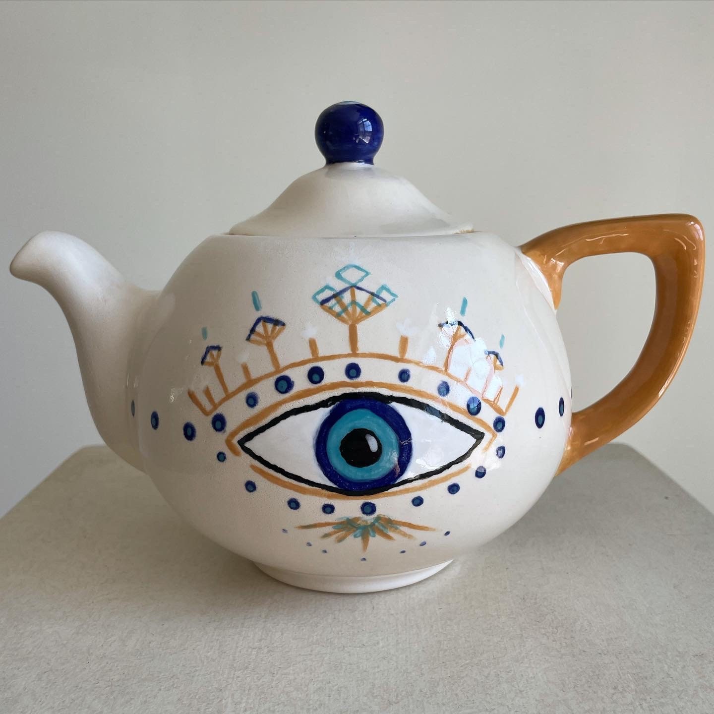Luxury Bone China Turkish Coffee Warmer Pot with Lid Evil Eye Design (White), 10 oz