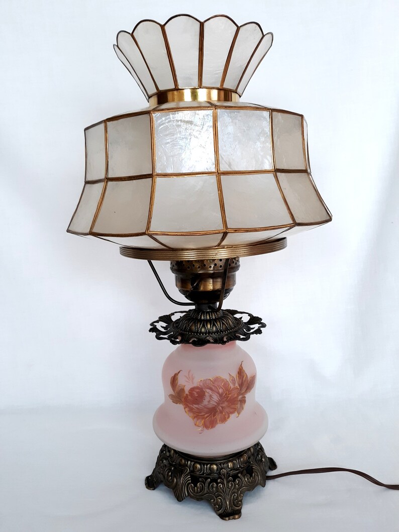 vintage quoizel table lamp