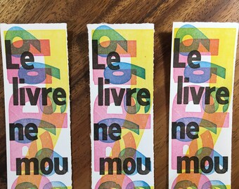Le livre ne mourra pas ! Books won't die! bookmark, knife-cut by hand, cotton engraving paper, composed by hand, letterpress printed