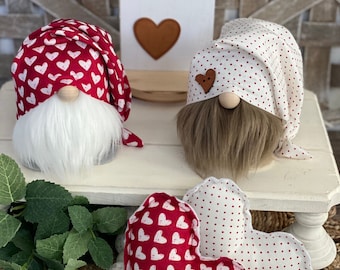 FARMHOUSE  Valentine's Gnomes, Slouchy Gnomes, Valentine's Day Gnomes, Valentine's Day Gift, Tier Tray Gnomes