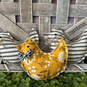 Floral Farmhouse Chicks /Chicks Bowl Fillers / Farmhouse Fabric Chicks /  Mini Fabric Chickens / Spring Decor / Tier Tray Decor