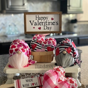 Valentine&#39;s Day Gnomes, Slouchy Gnomes, Valentine&#39;s Day Gnomes, Valentine&#39;s Day Gift, Tier Tray Gnomes