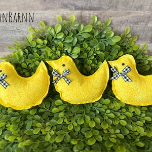Yellow Farmhouse Chickens /Chicken Bowl Fillers / Farmhouse Fabric Chicken /  Mini Fabric Chickens / Spring Decor / Tier Tray Decor