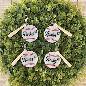 Personalisierte Acryl Baseball Tasche Namensschild, Baseball Schlüsselbund 2,95 "