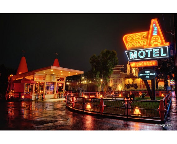 cozy cone motel cars