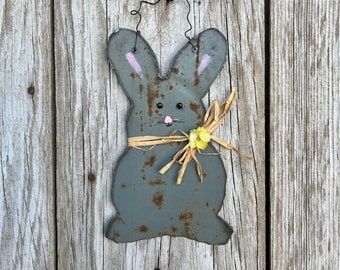 Rustic Hanging Easter Bunny