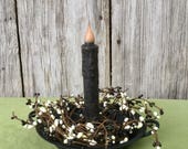 Black Iron Candle Pan with Pip Berries and Candle, Wrought Candle Holder, Primitive Candle Pan, Taper Candle Holder, Primitive Decor