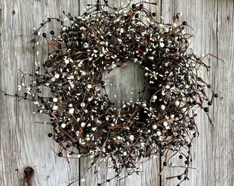Country Wreath with Black and Cream Berries, Pip Berry Wreath, Shabby Chic Wreath, Primitive Wreath, Wedding Decor