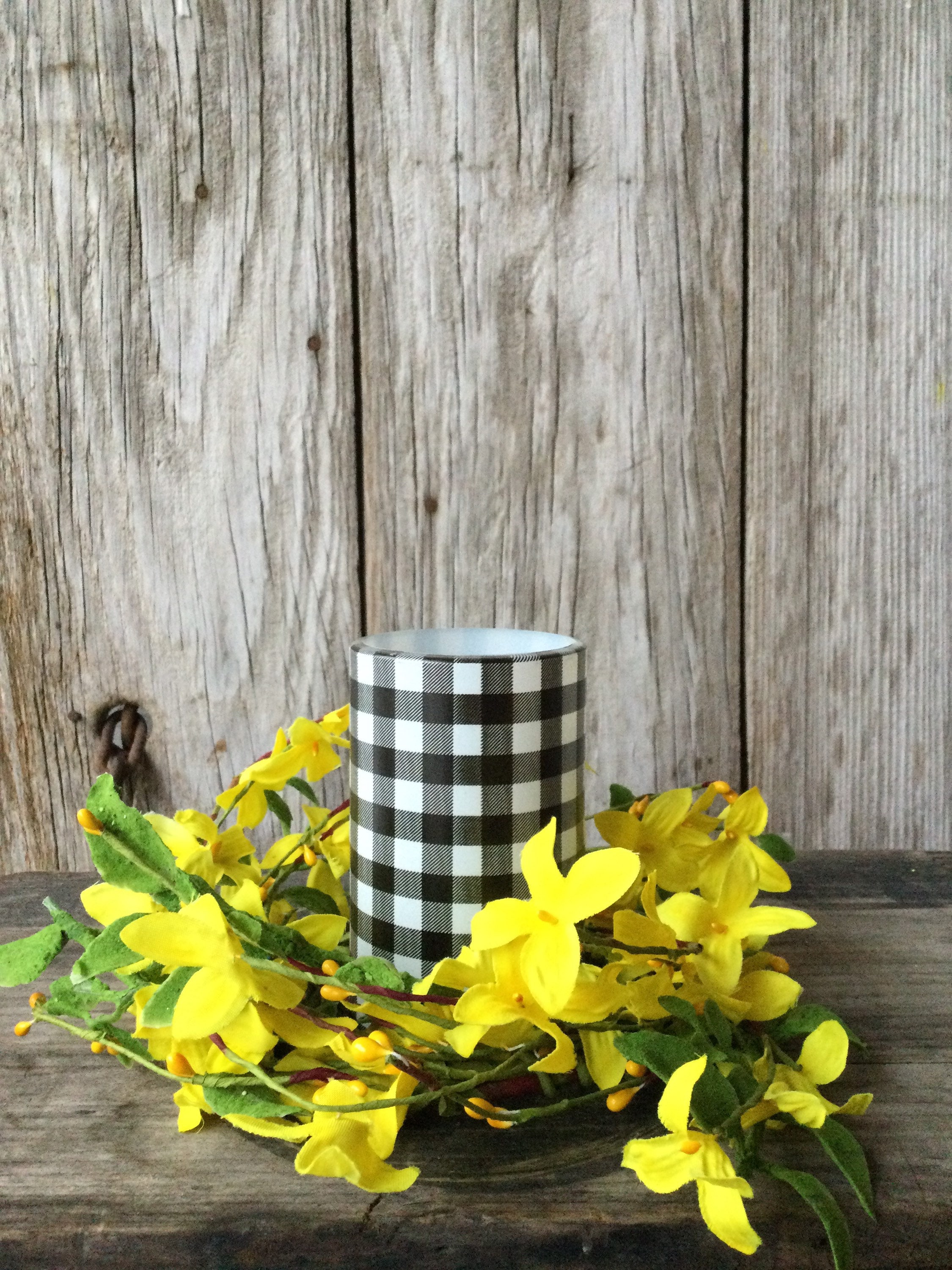 Forsythia Candle Rings in 2 Sizes