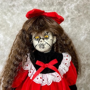 Creepy Horror Doll Nicole, Goth Doll, Spooky Doll, OOAK, Haunted Doll, Halloween Decor