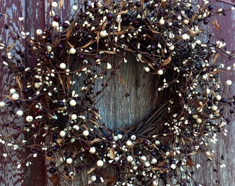 Patriotic Wreath with Burgundy and Cream Pip Berries and Rusty Stars