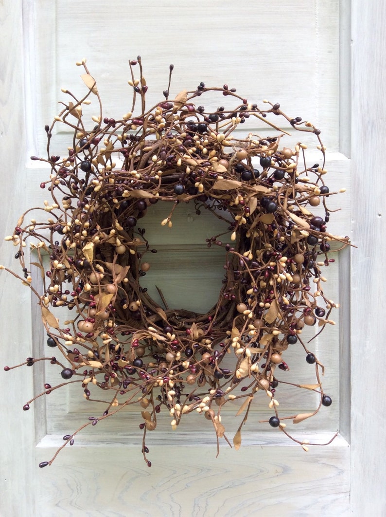 Mulberry Pip Berry Wreath, Rustic Wreath, Mini Wreath, Country Wreath, Front Door Wreath, Primitive Wreath, Candle Wreath, Mini Wreath, image 5