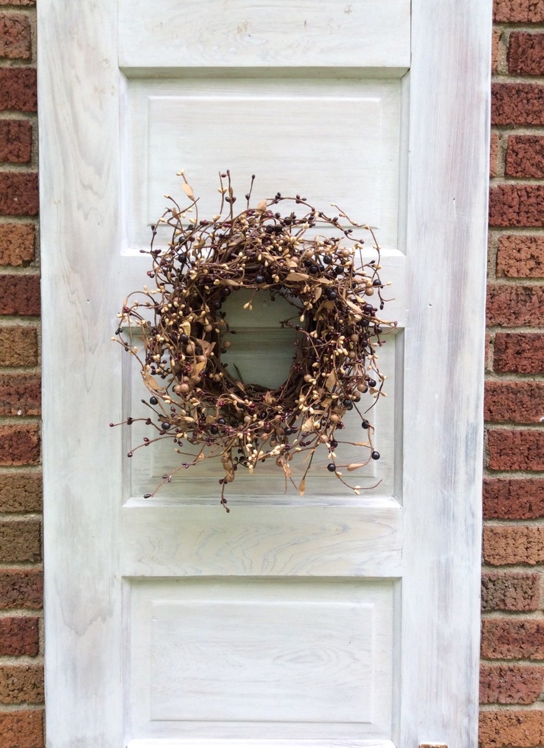 Mulberry Pip Berry Wreath, Rustic Wreath, Mini Wreath, Country Wreath, Front Door Wreath, Primitive Wreath, Candle Wreath, Mini Wreath, image 4