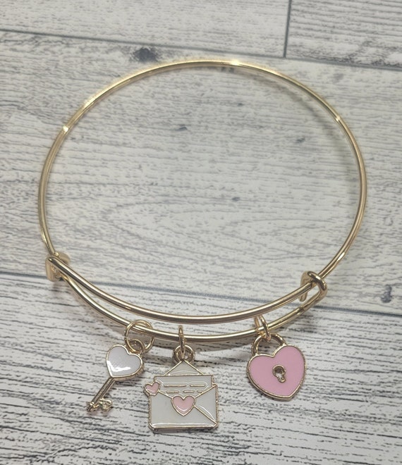 Locking bangle bracelet with key best sale