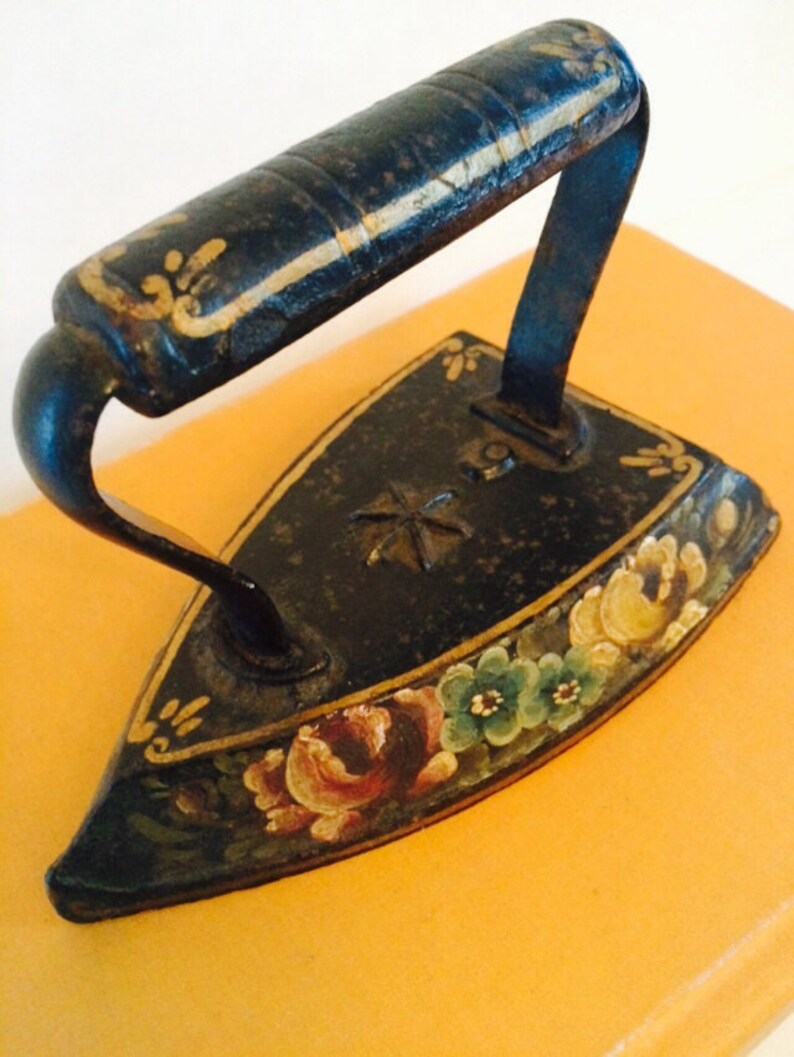 Vintage hierro triste: Pintado a mano / país casa rural | Etsy