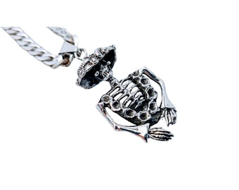 Unisex Catrin Pendant in Sterling Silver .950 Decorated with Barbado Chain Sterling Silver .925