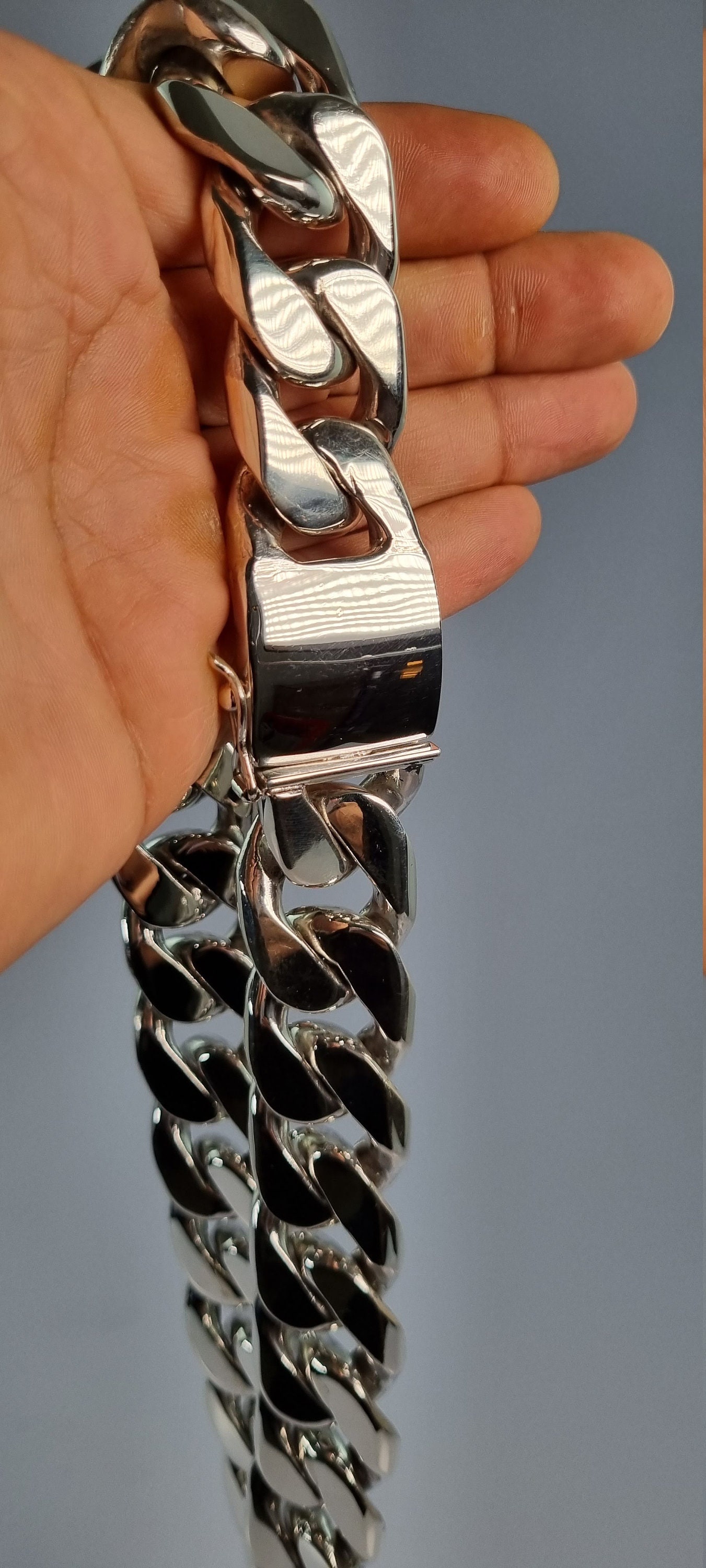 Men 925 Sterling Silver Very Thick and Heavy Cuban Link Chain 900