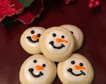 Christmas cookies gift cookies---Homemde Royal icing decorated snowman Vanilla Sugar Cookies---Holiday snowman cookies--four dozen