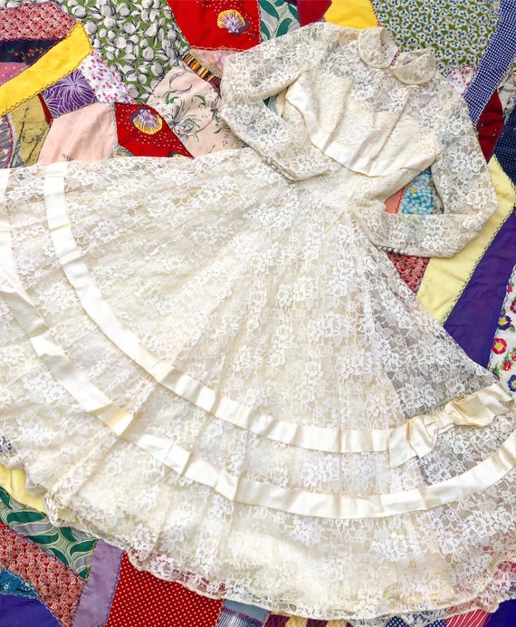 Vintage 1950's Ivory Lace Wedding Dress