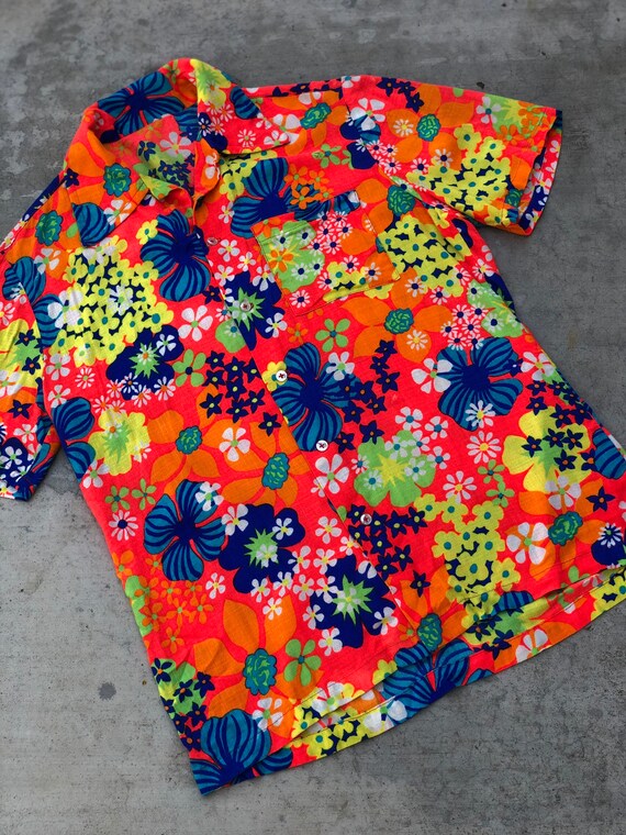 Vintage 1960’s Floral Hawaiian Shirt