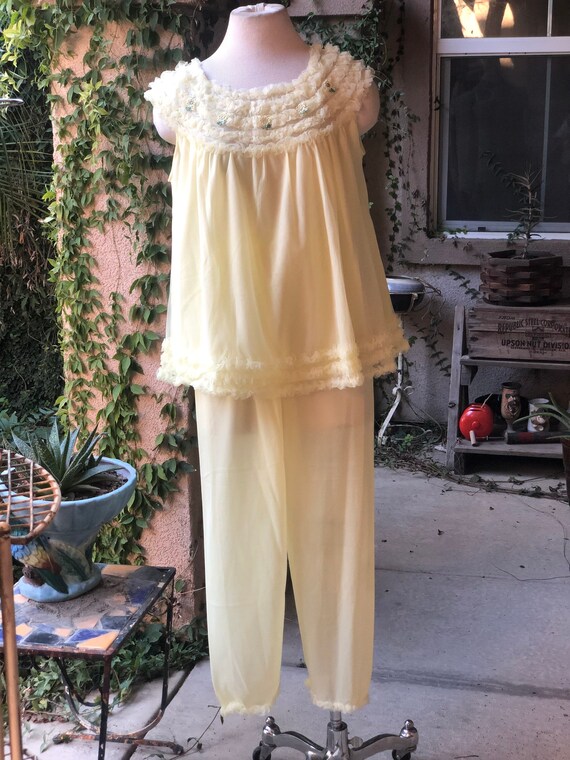 Vintage 1950s Yellow Pajama Set