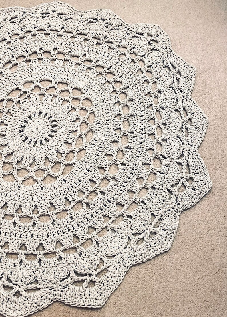 Rug, Crochet Floor Rug, Round Rug, decorative floor rug, nursery rug, mandala rug image 3