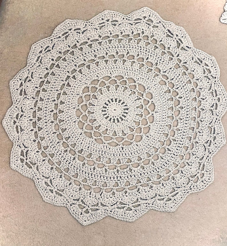 Rug, Crochet Floor Rug, Round Rug, decorative floor rug, nursery rug, mandala rug image 2