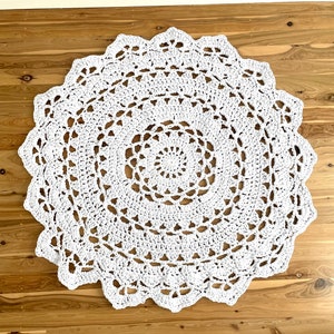 Rug, Crochet Floor Rug, Round Rug, decorative floor rug, nursery rug, mandala rug image 5