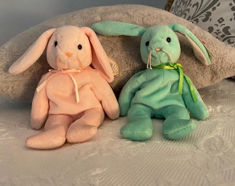 Colección Ty Beanie Babies, un par de conejitos “Hippity y Hoppity” circa 1996