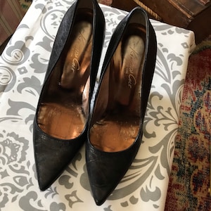 Sexy Black Leather Pumps - Kennith Cole Vintage Stiletto&#39;s - Size 7.5M - Made in Italy