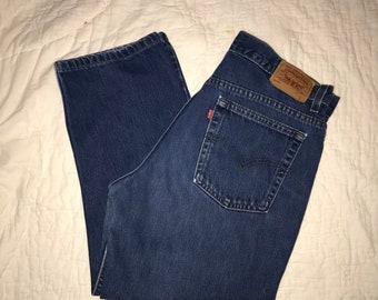Vintage Levi's 505s Ladies Size 14s - Fits 33 x 25 Denim Jeans  -  Straight Leg Zipper - 5 Pocket Riveted
