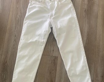 Jeans vintage Levi’s STF 550 bianchi con cerniera, vestibilità comoda, taglia 36 x 30 (vestibilità 34,5 x 29,5).