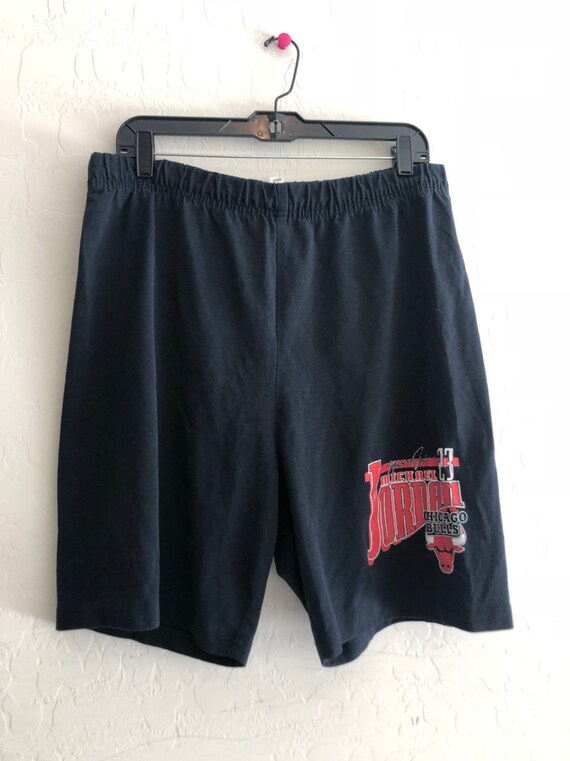 chicago bulls shorts with pockets