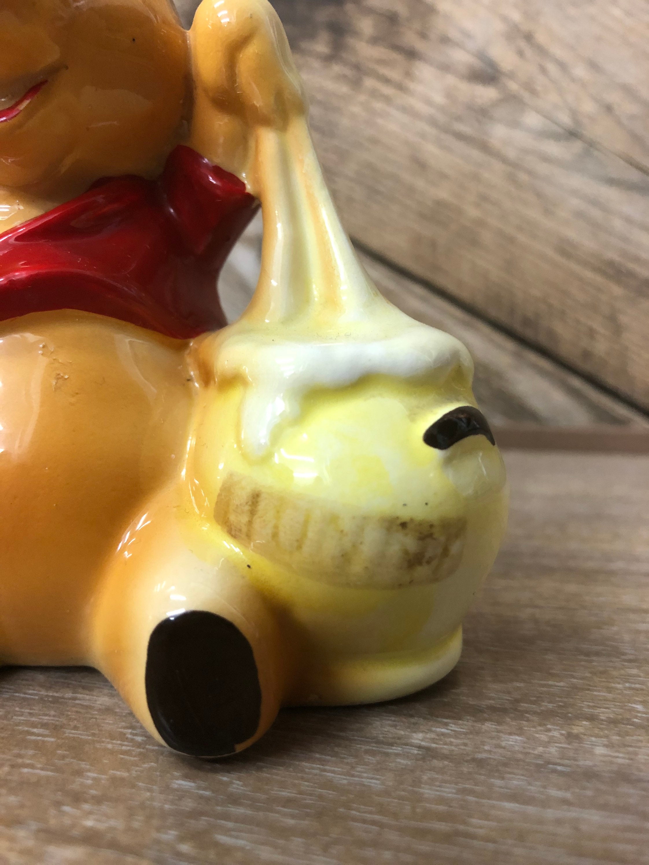 くまのプーさん 置物 / ディズニー プーさん 陶器 置物 くまのプーさん 置物 / ディズニー プーさん 陶器 置物
