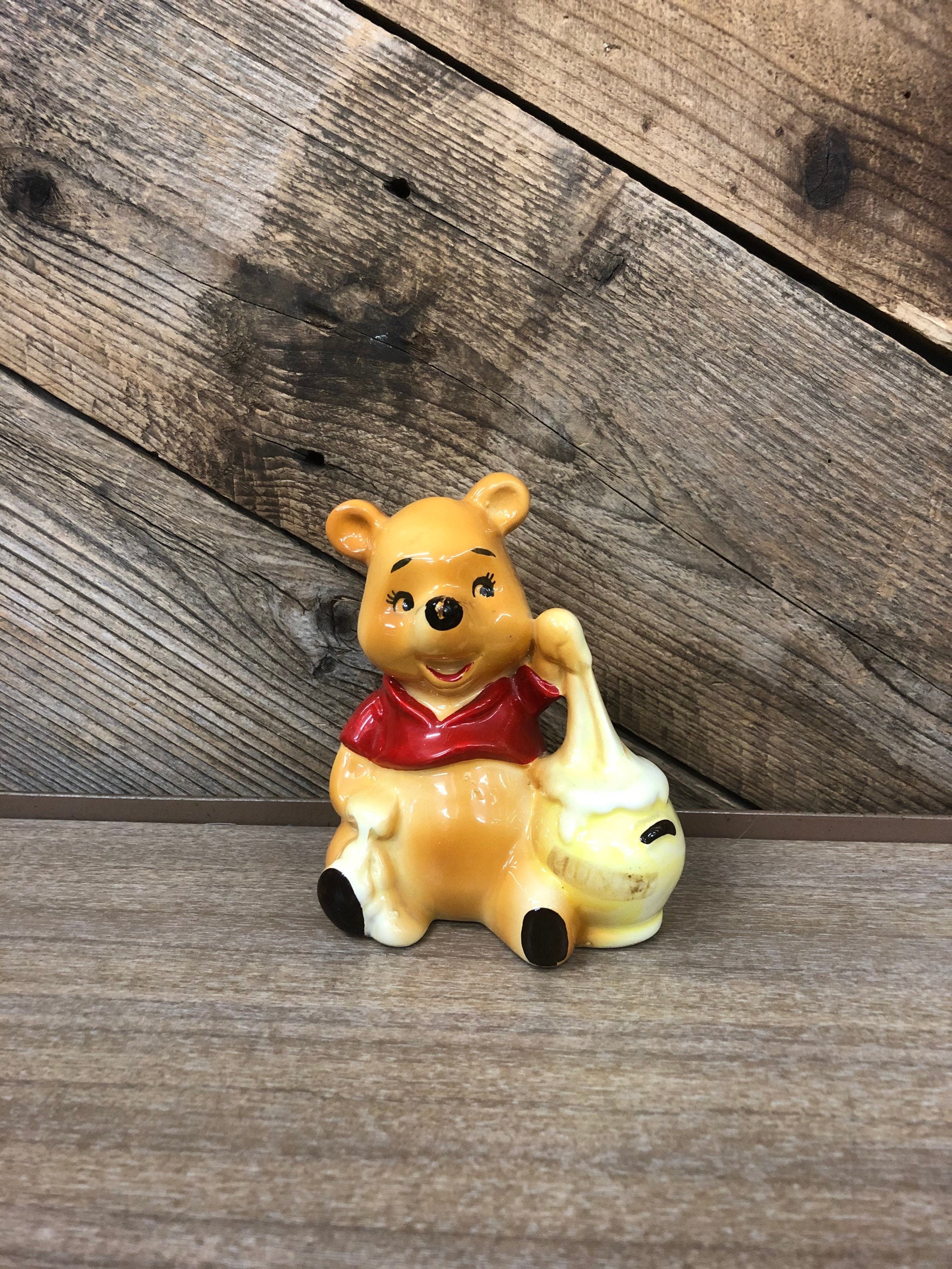 くまのプーさん 置物 / ディズニー プーさん 陶器 置物 くまのプーさん 置物 / ディズニー プーさん 陶器 置物