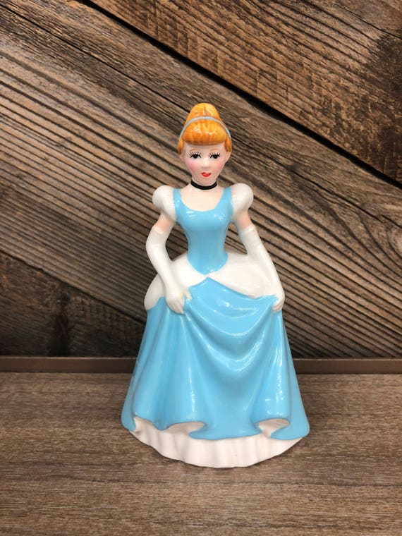 Figurine princesse DISNEY TRADITIONS Cendrillon Jack et Gus Caring