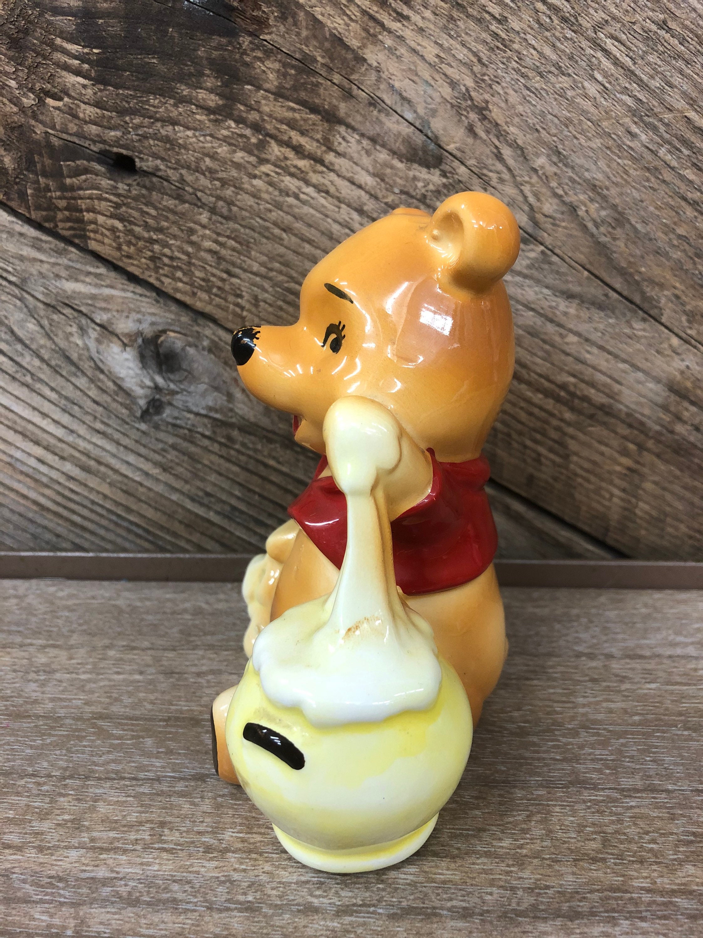 くまのプーさん 置物 / ディズニー プーさん 陶器 置物 くまのプーさん 置物 / ディズニー プーさん 陶器 置物