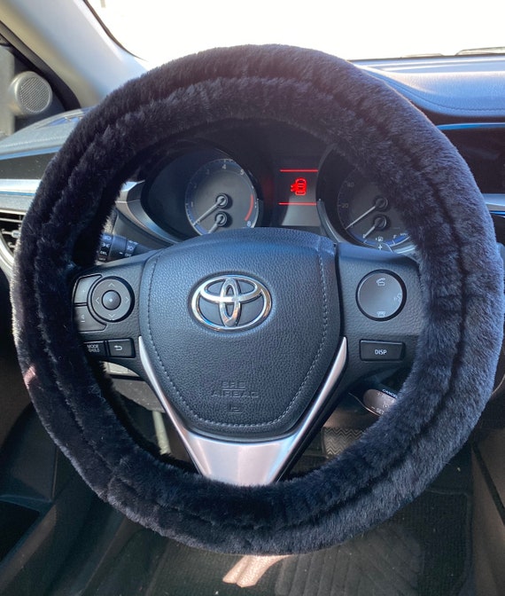 Black or White Faux Fur Fabric Steering Wheel Cover Car Accessory