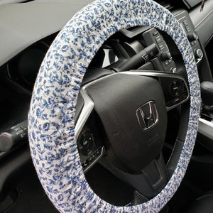 Disty Floral Patterns Steering Wheel Cover - Car Accessory - Steering Wheel Covers - Spring Theme - Women Wheel Cover -  Moms Day Gift Idea